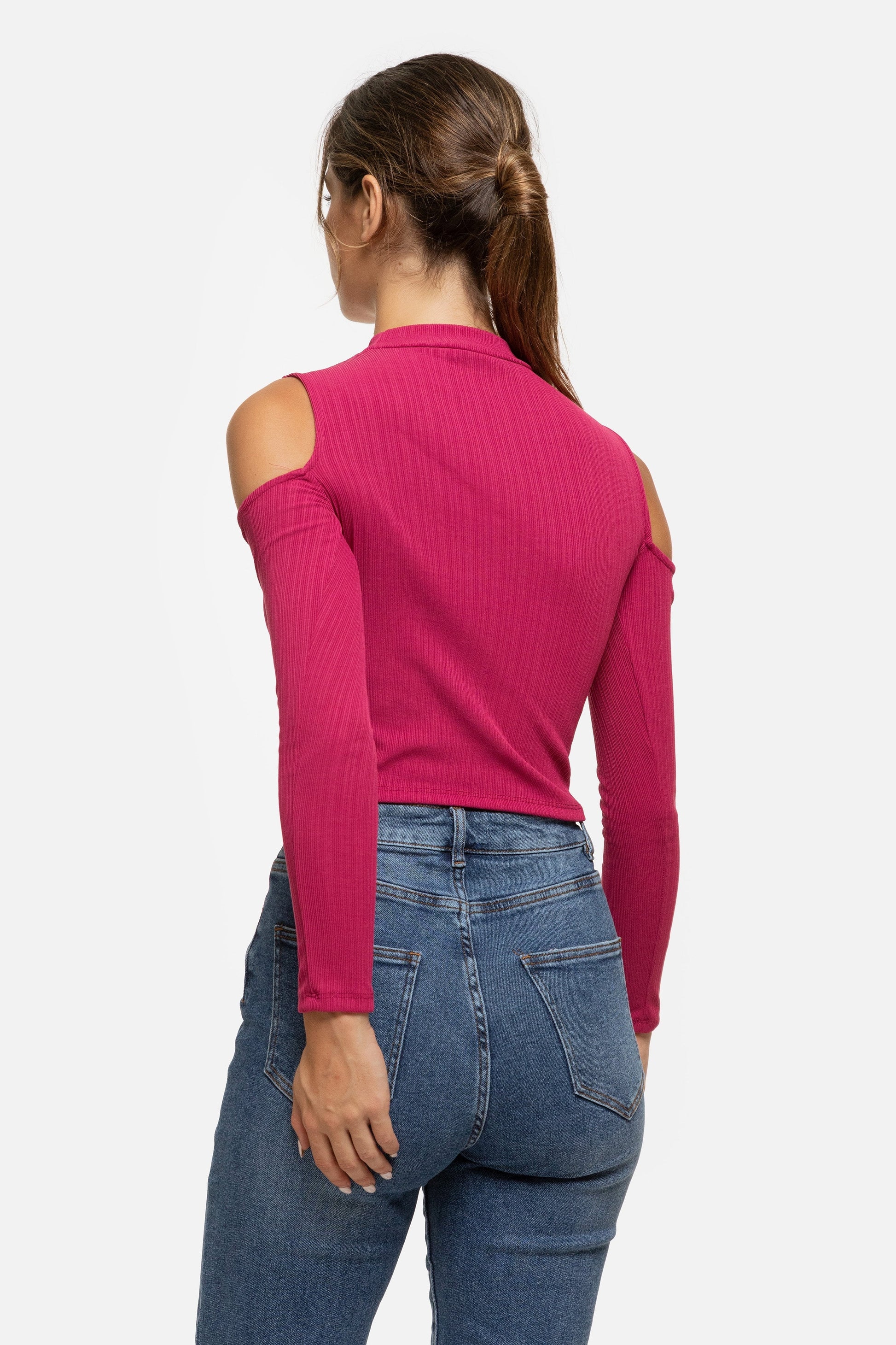 TOP  CUT OUT
