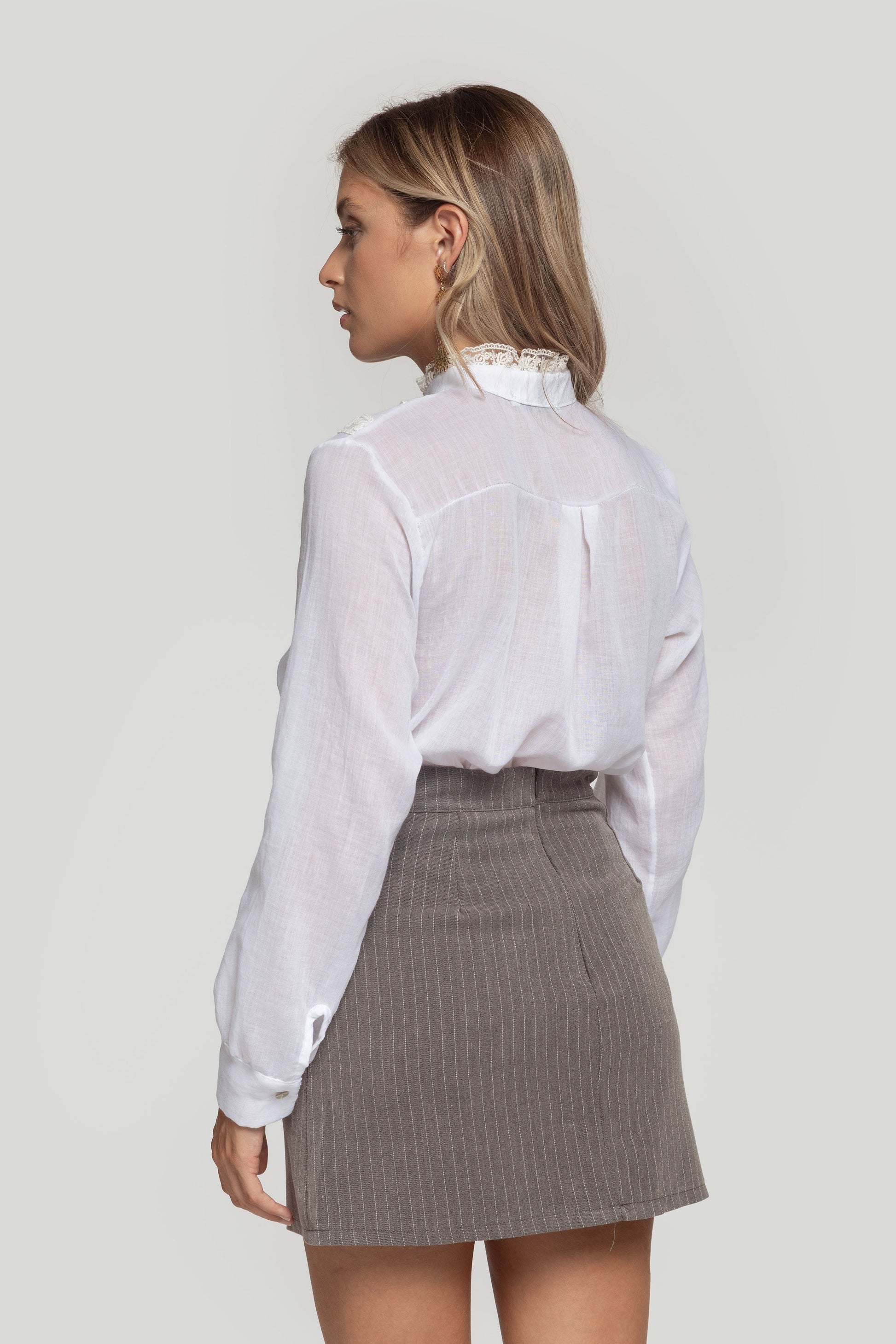 BLUSA  BORDADOS