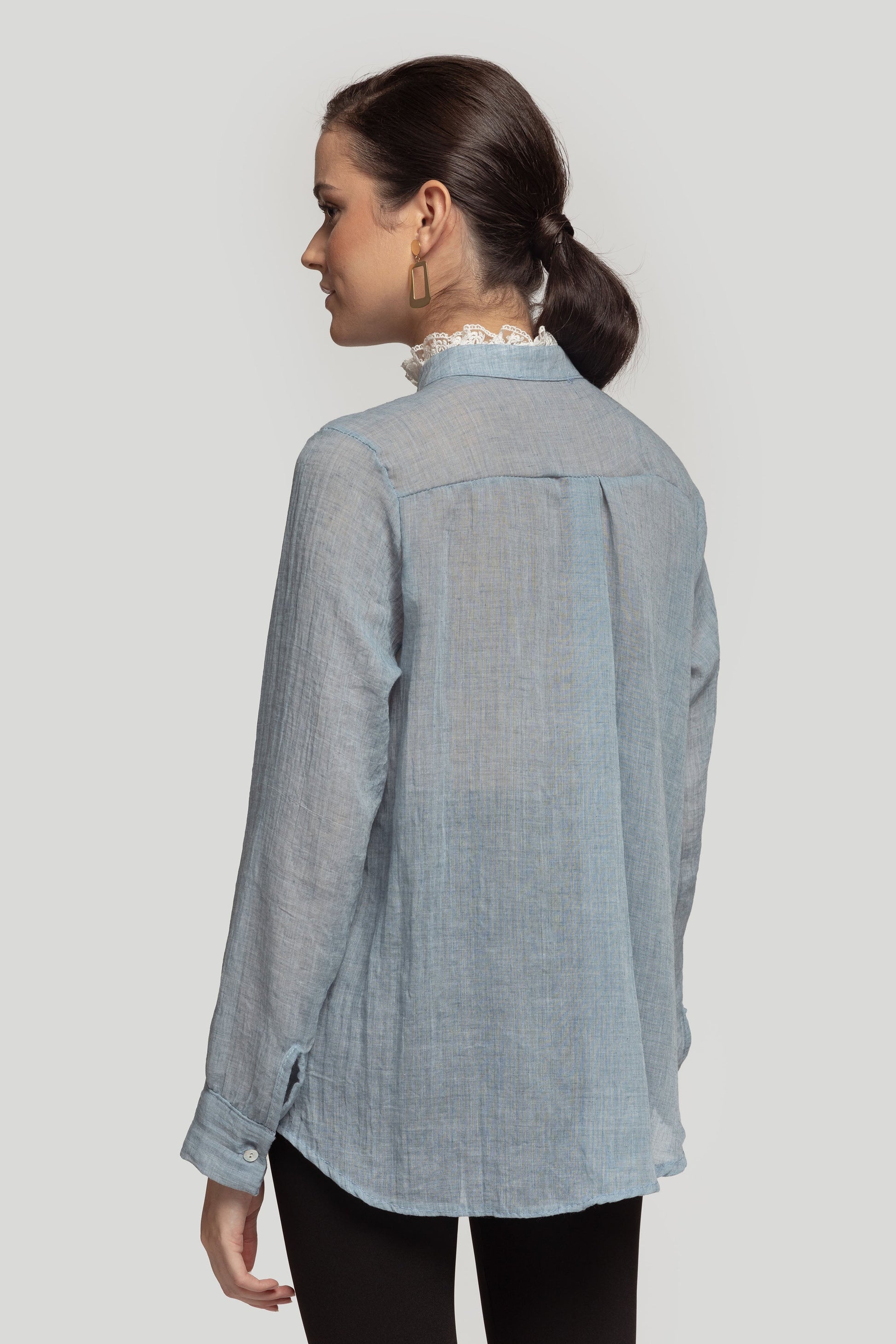 BLUSA  BORDADOS