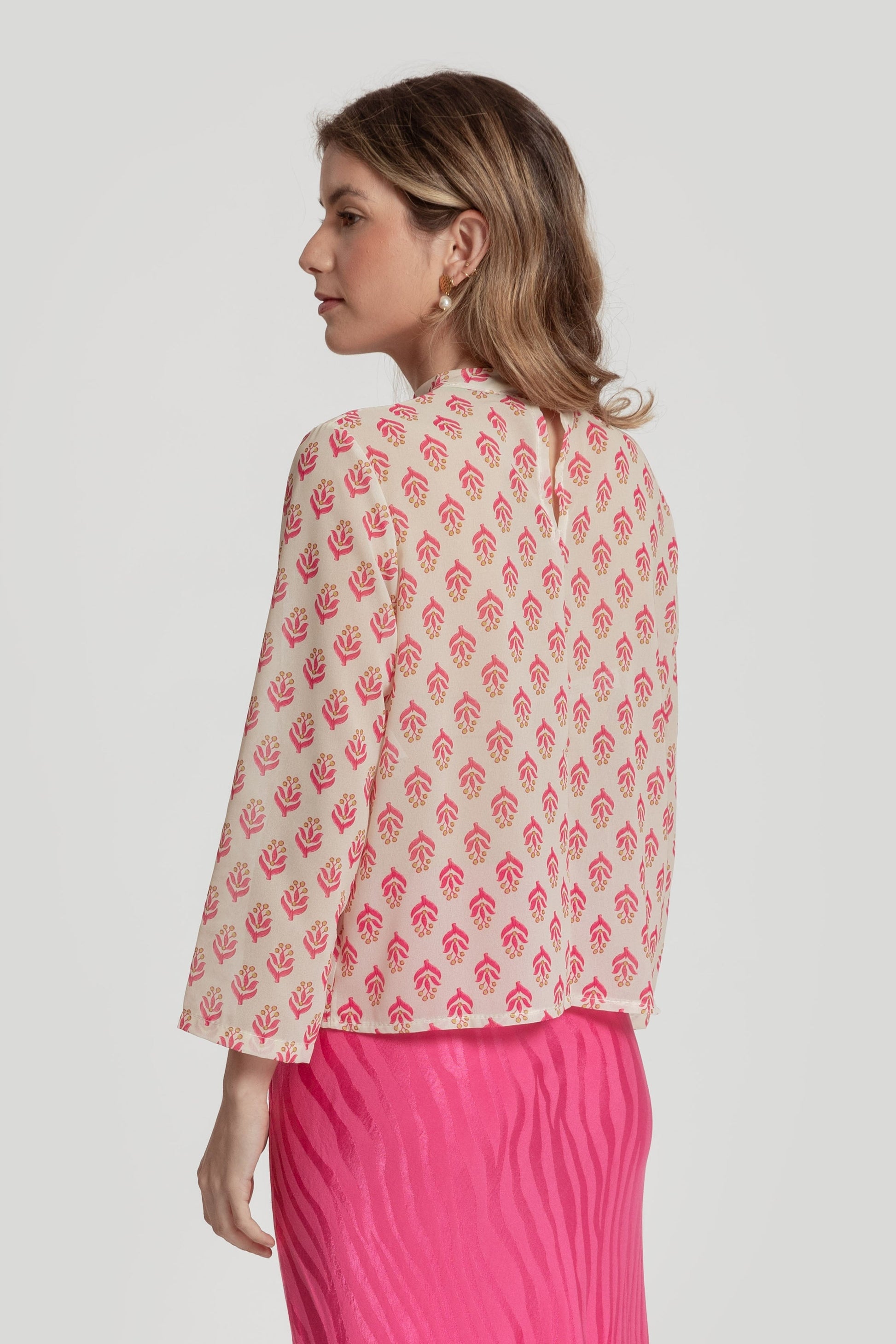 BLUSA  CUT
