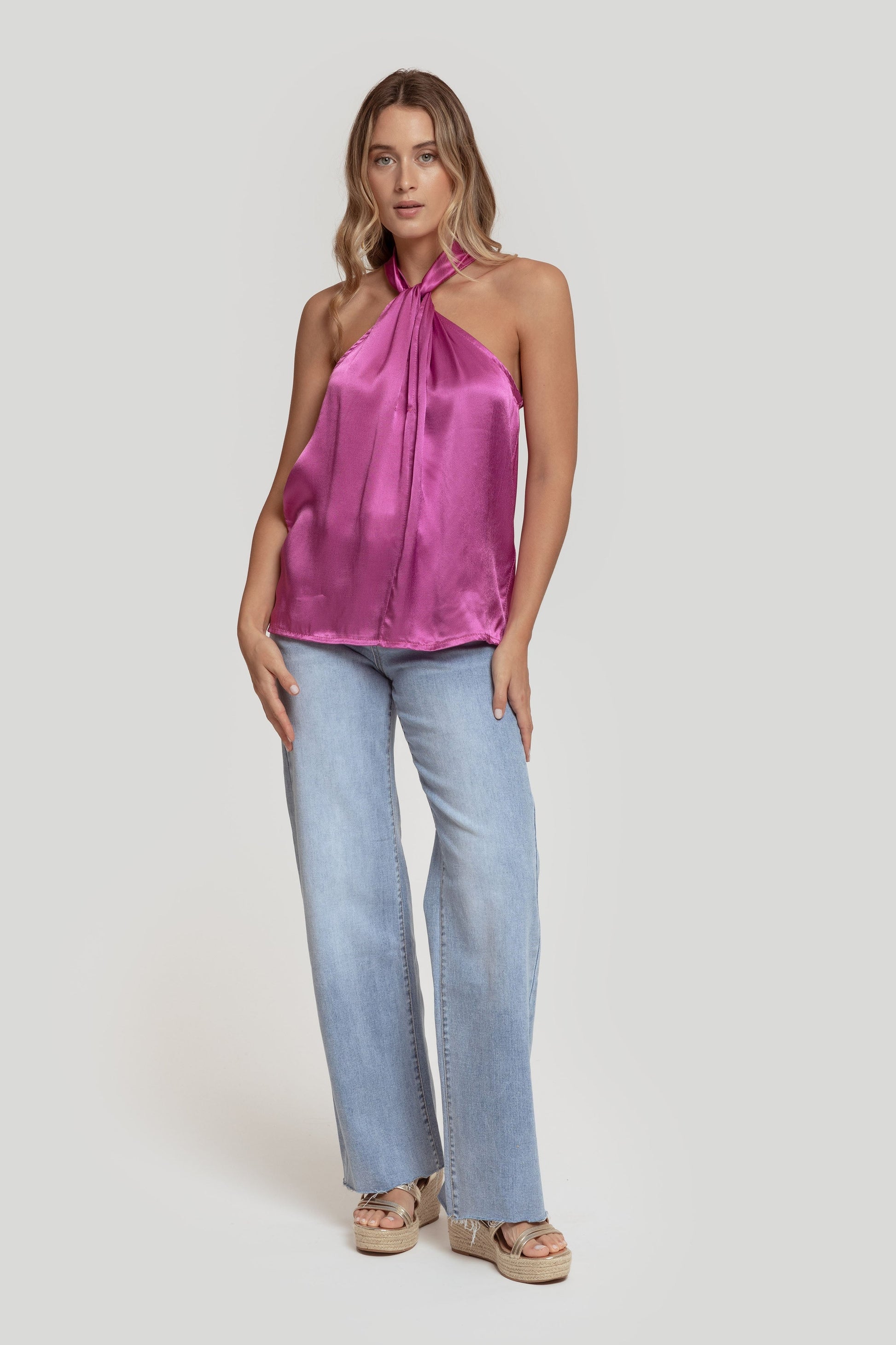 TOP  HALTER