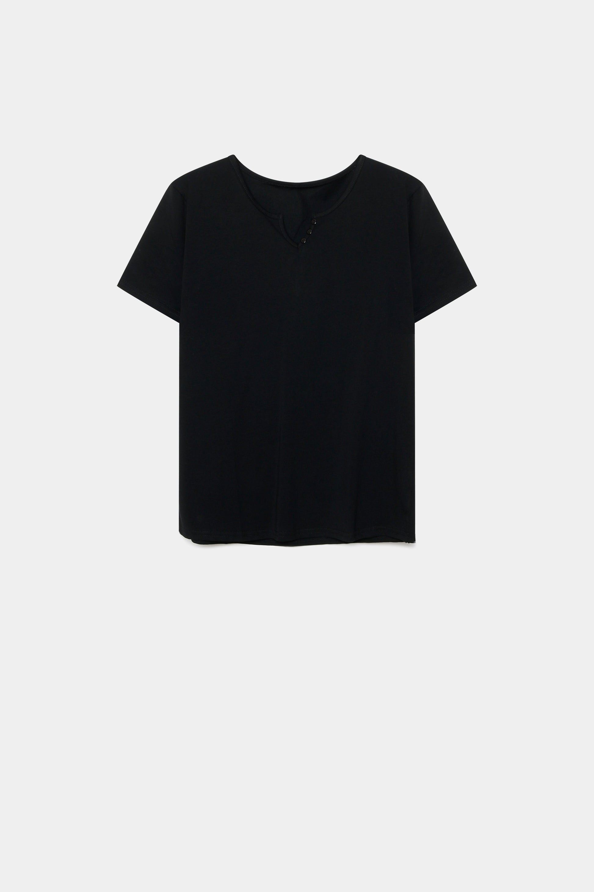 CAMISETA  BOTONES