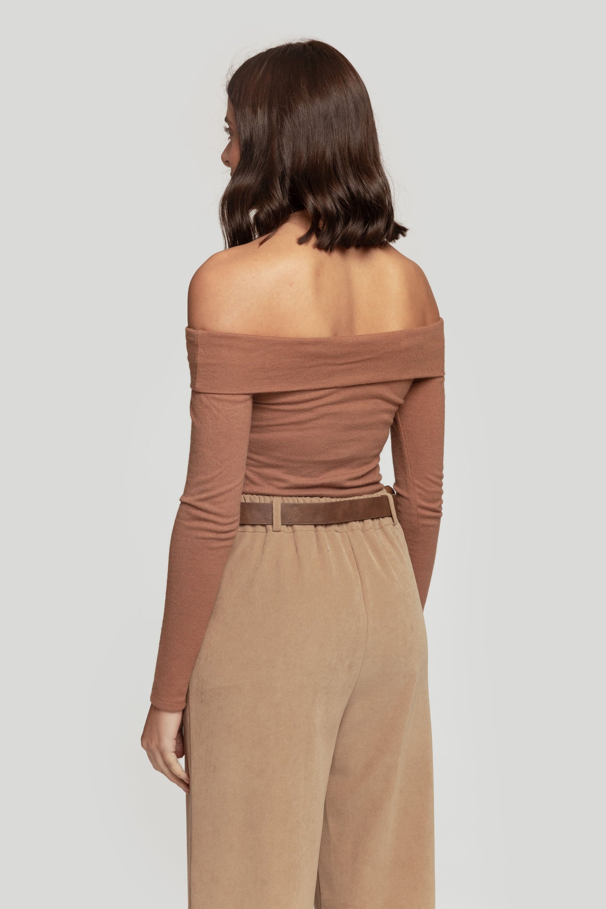 TOP  CROPPED