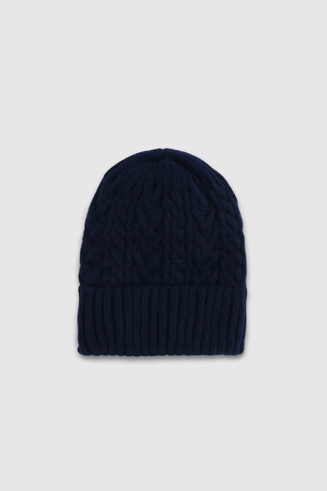 GORRO  TRENZADO