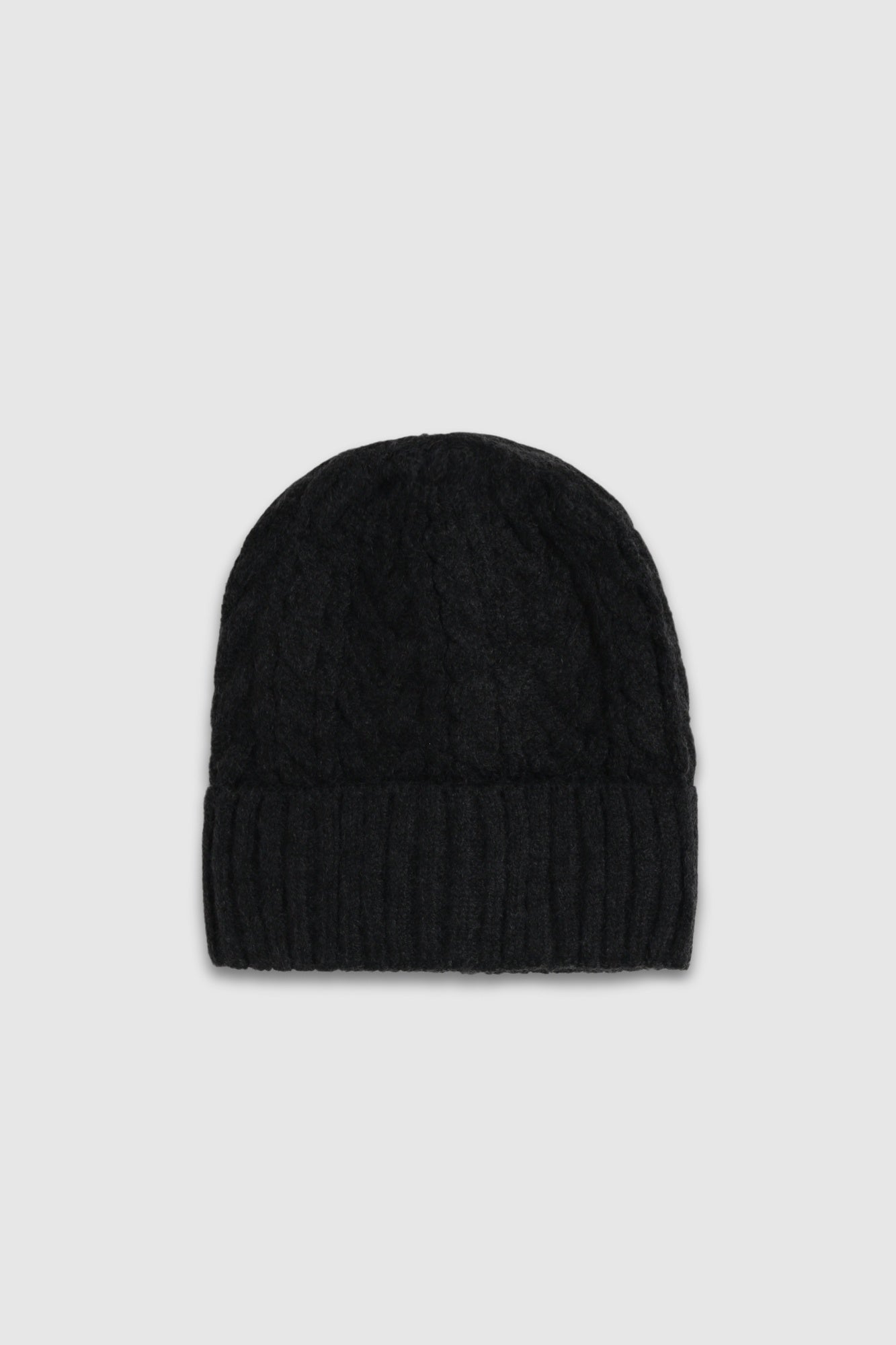 GORRO  TRENZADO