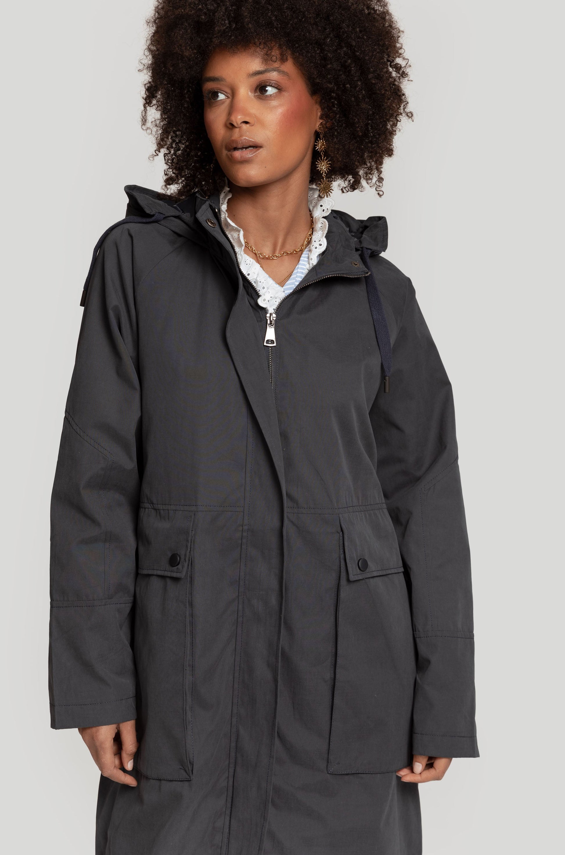 TRENCH  CAPUCHA