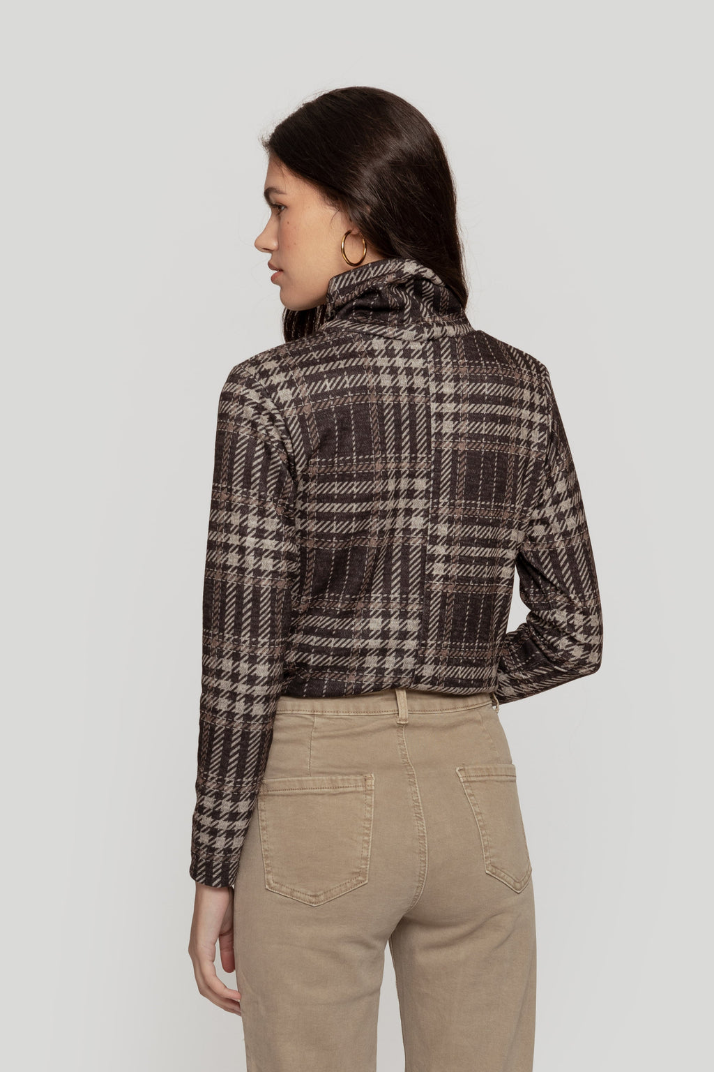 JERSEY  CUELLO VUELTO