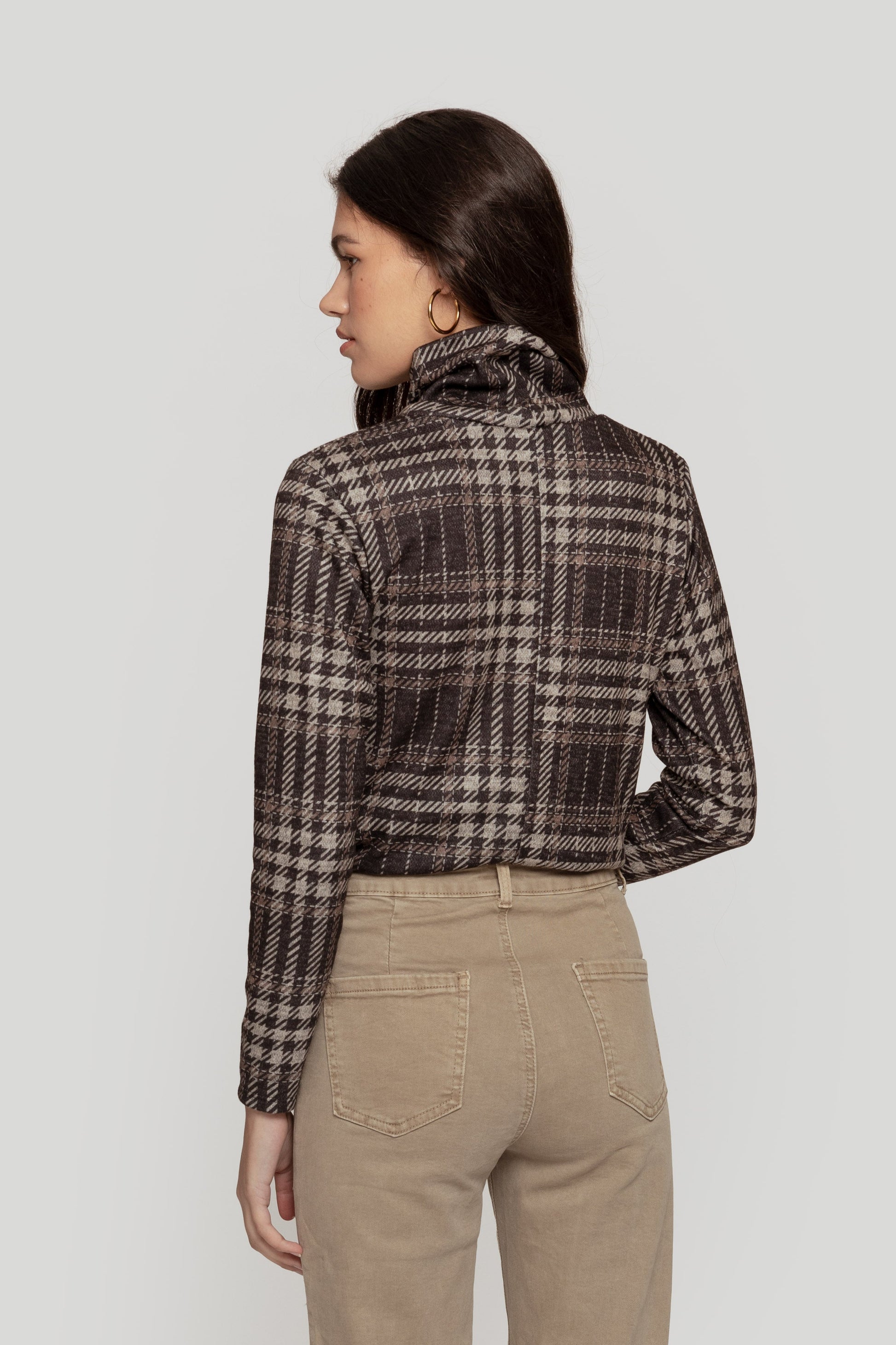 JERSEY  CUELLO VUELTO