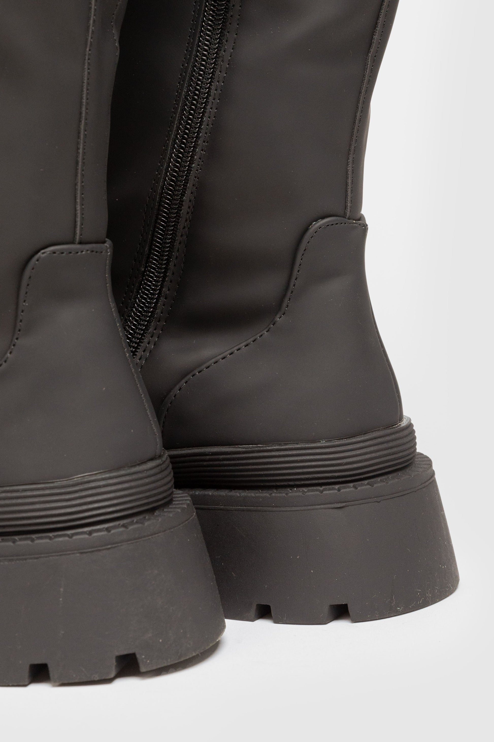 BOTA  TRACK