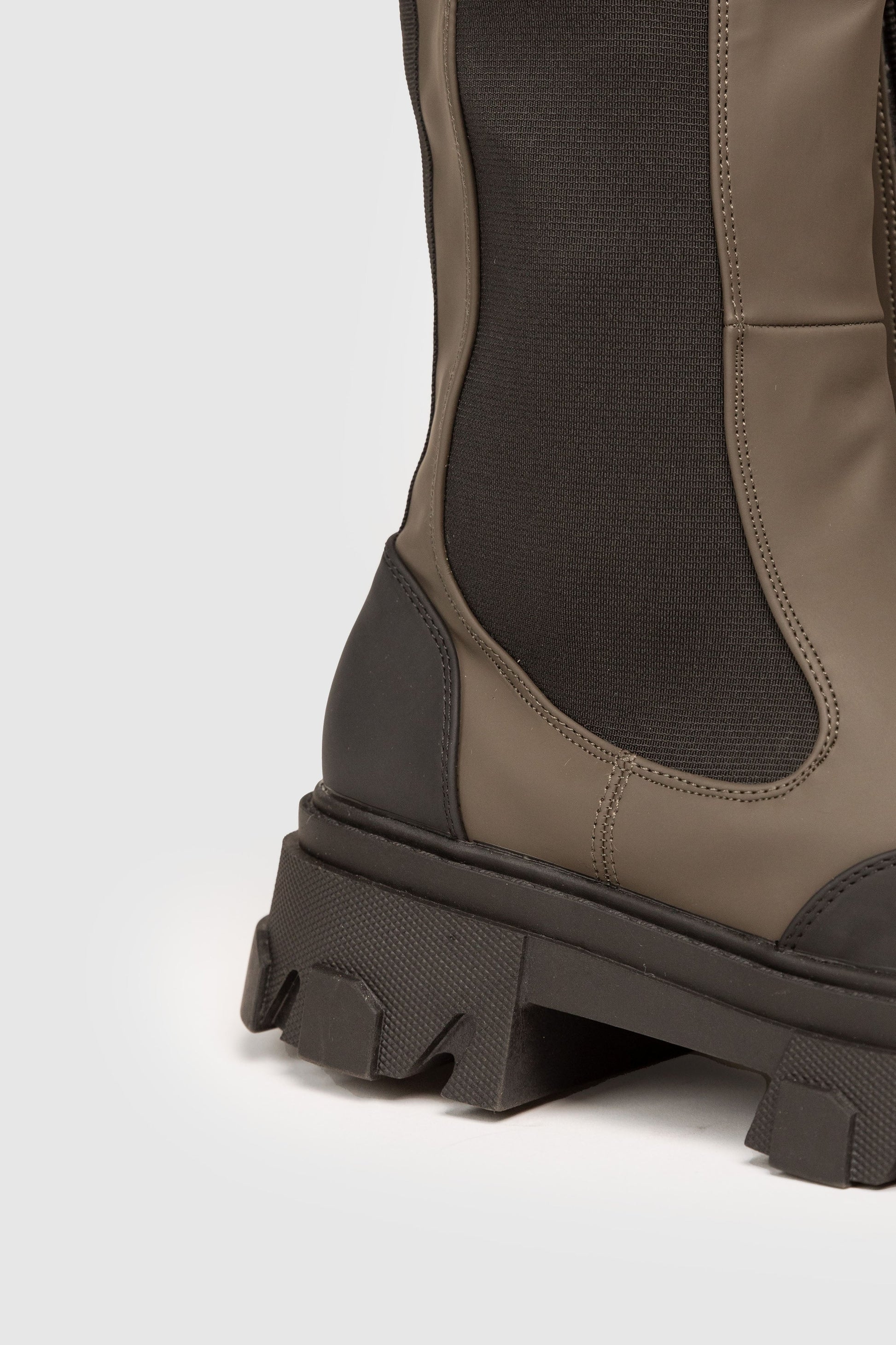 BOTA  PANELES