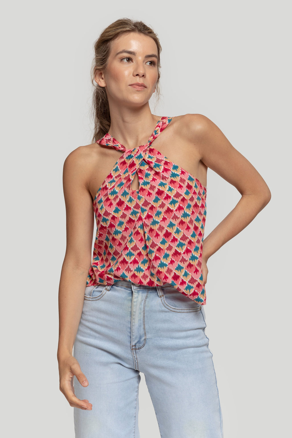 TOP  HALTER