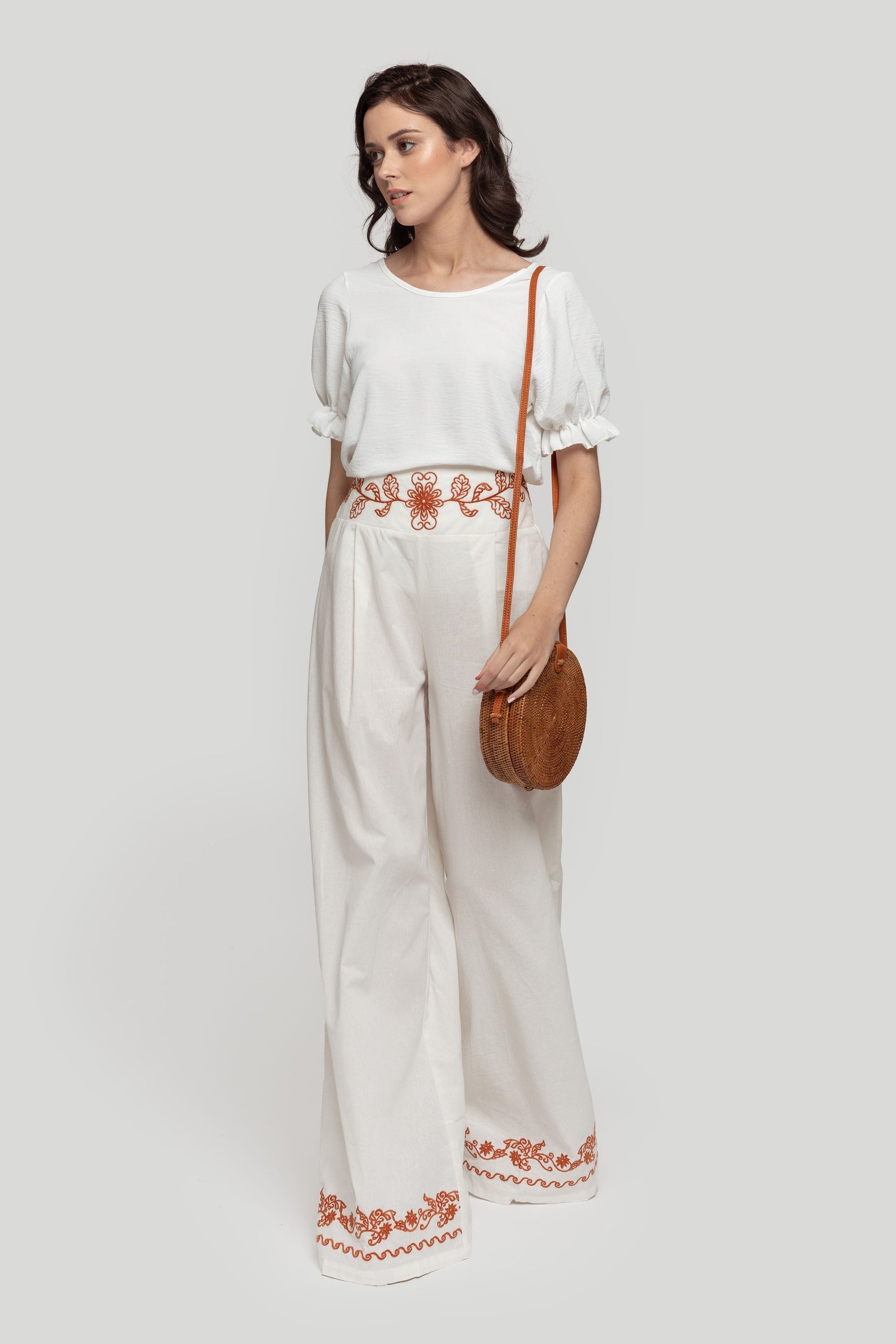 PANTALON  BORDADOS