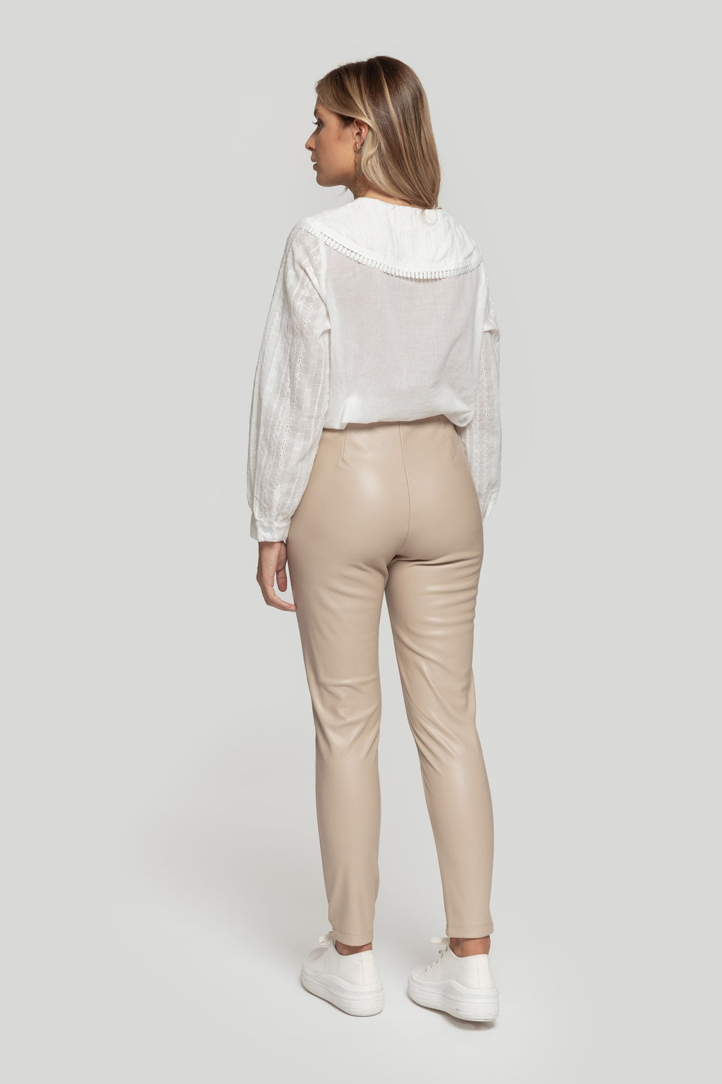 PANTALON  EFECTO PIEL