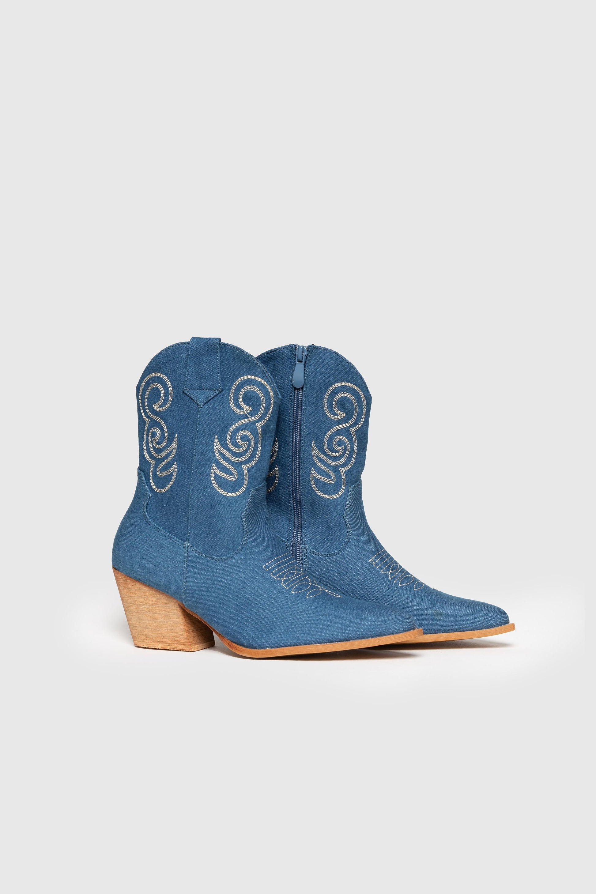 BOTIN  CONTRASTE
