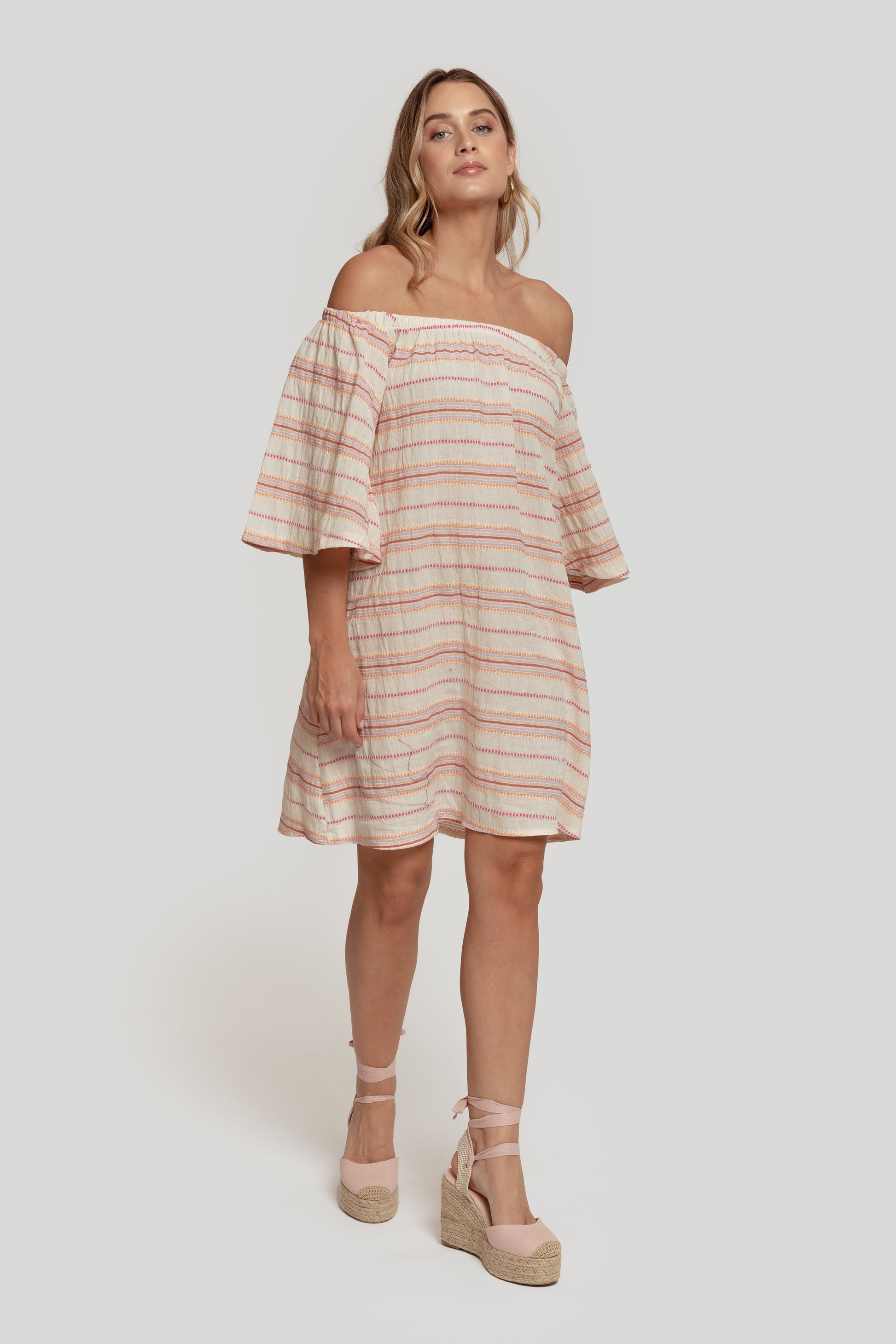 VESTIDO  BORDADOS