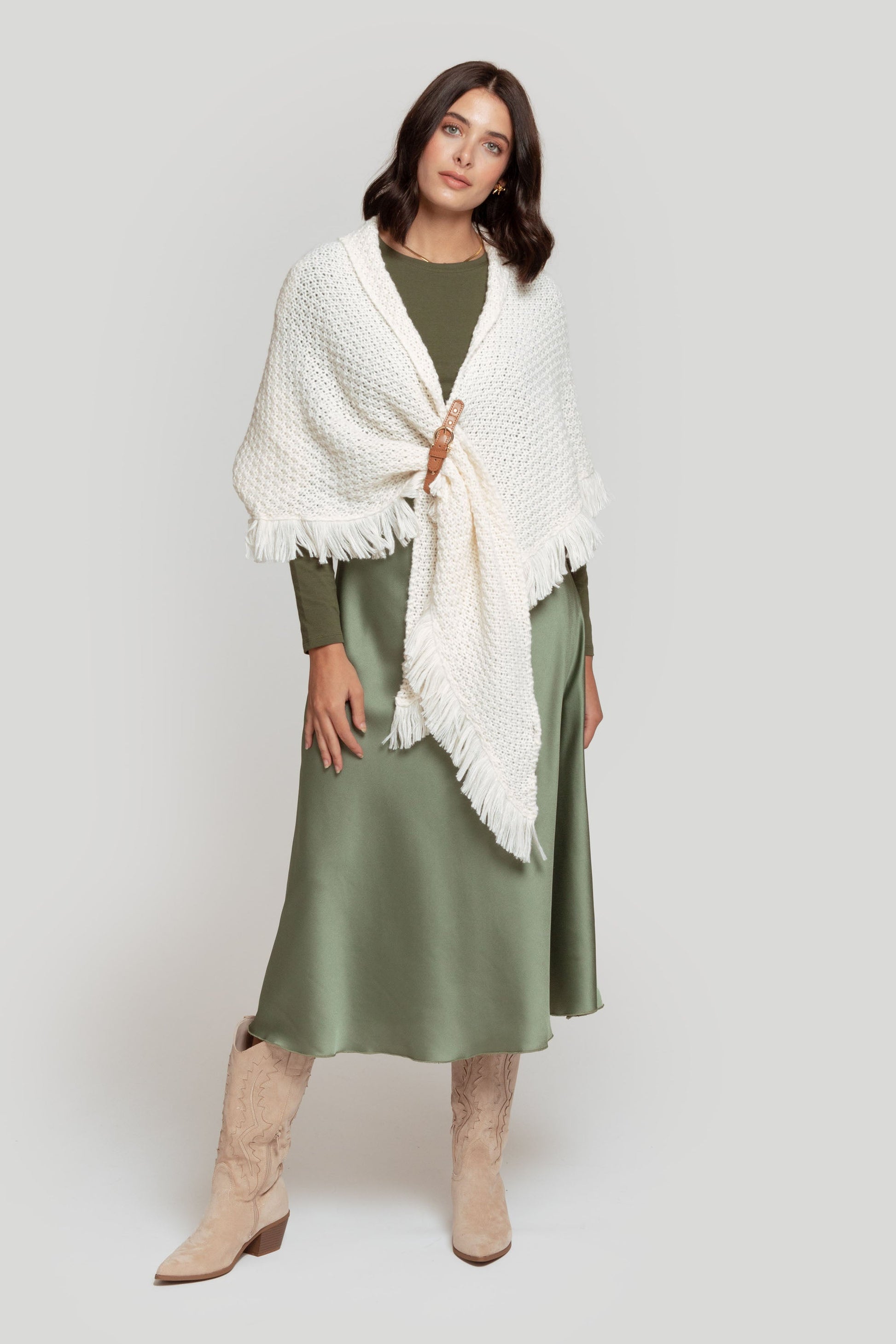 PONCHO  TRENZADO