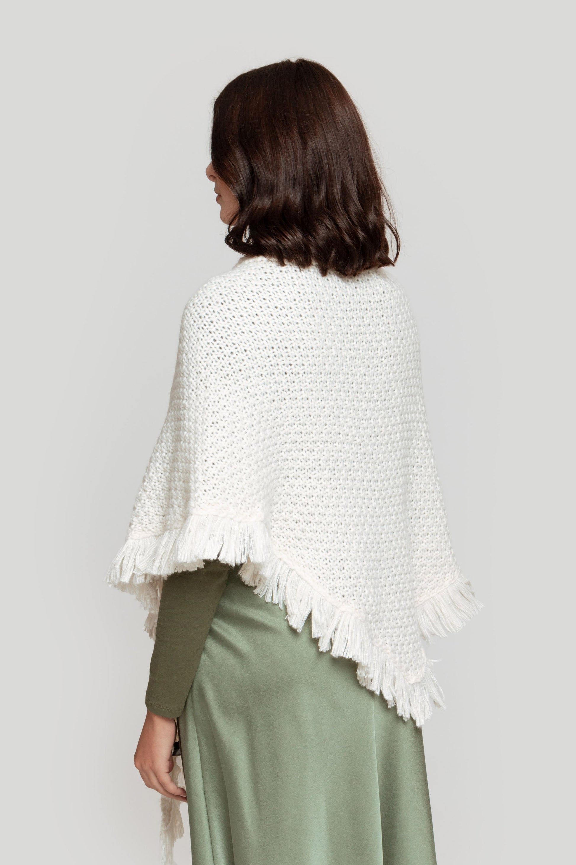 PONCHO  TRENZADO