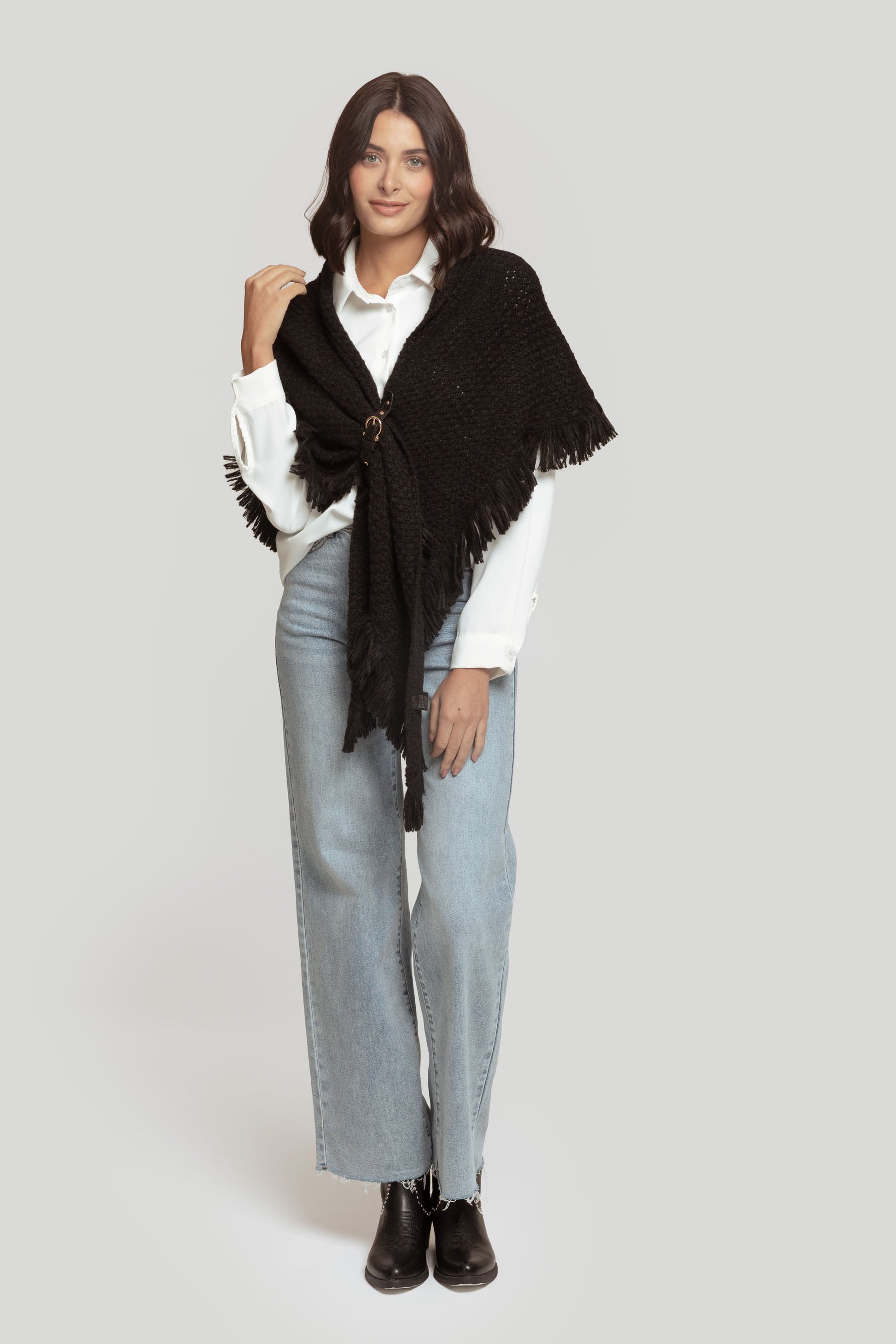PONCHO  TRENZADO