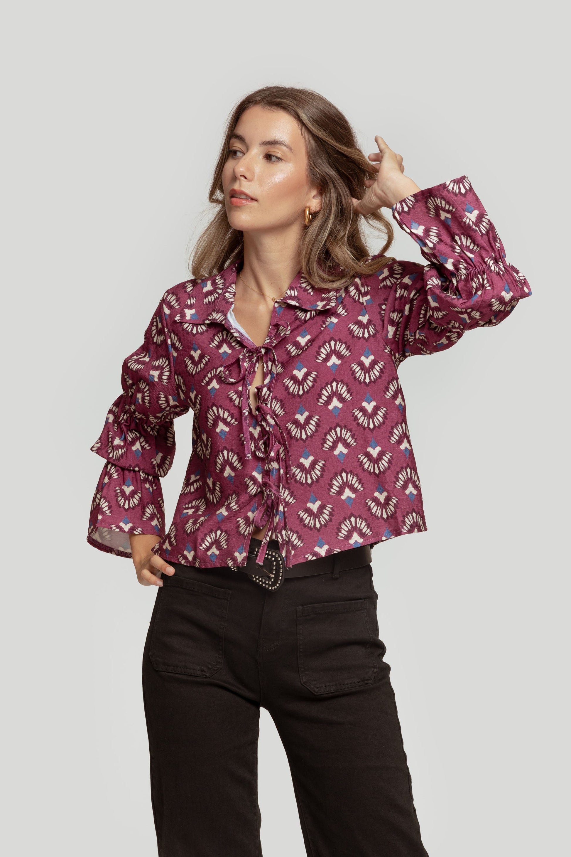 BLUSA  CAMPANA