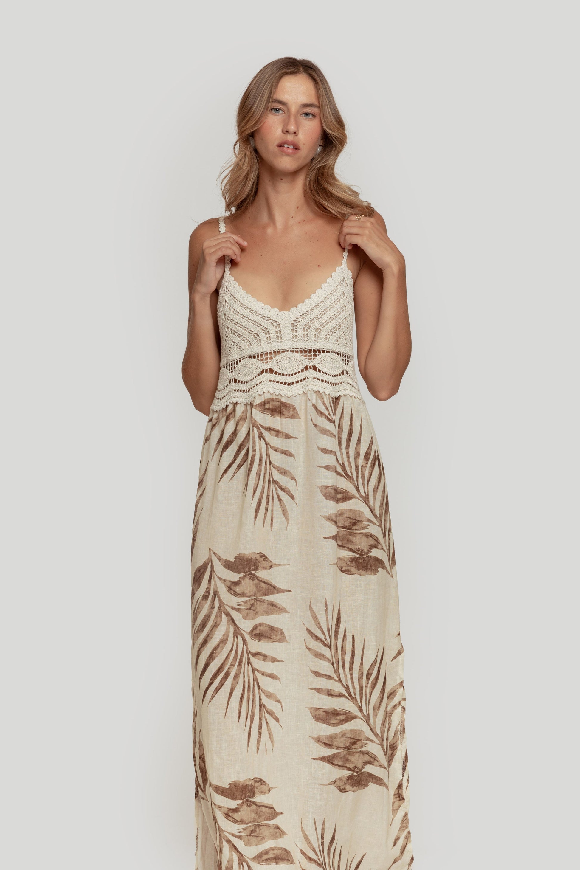 VESTIDO  CON CROCHET