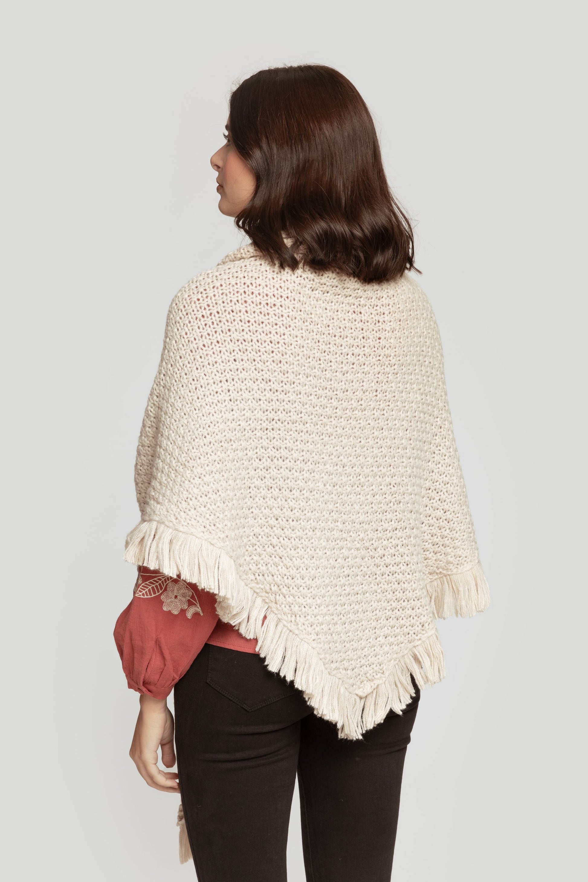 PONCHO  TRENZADO