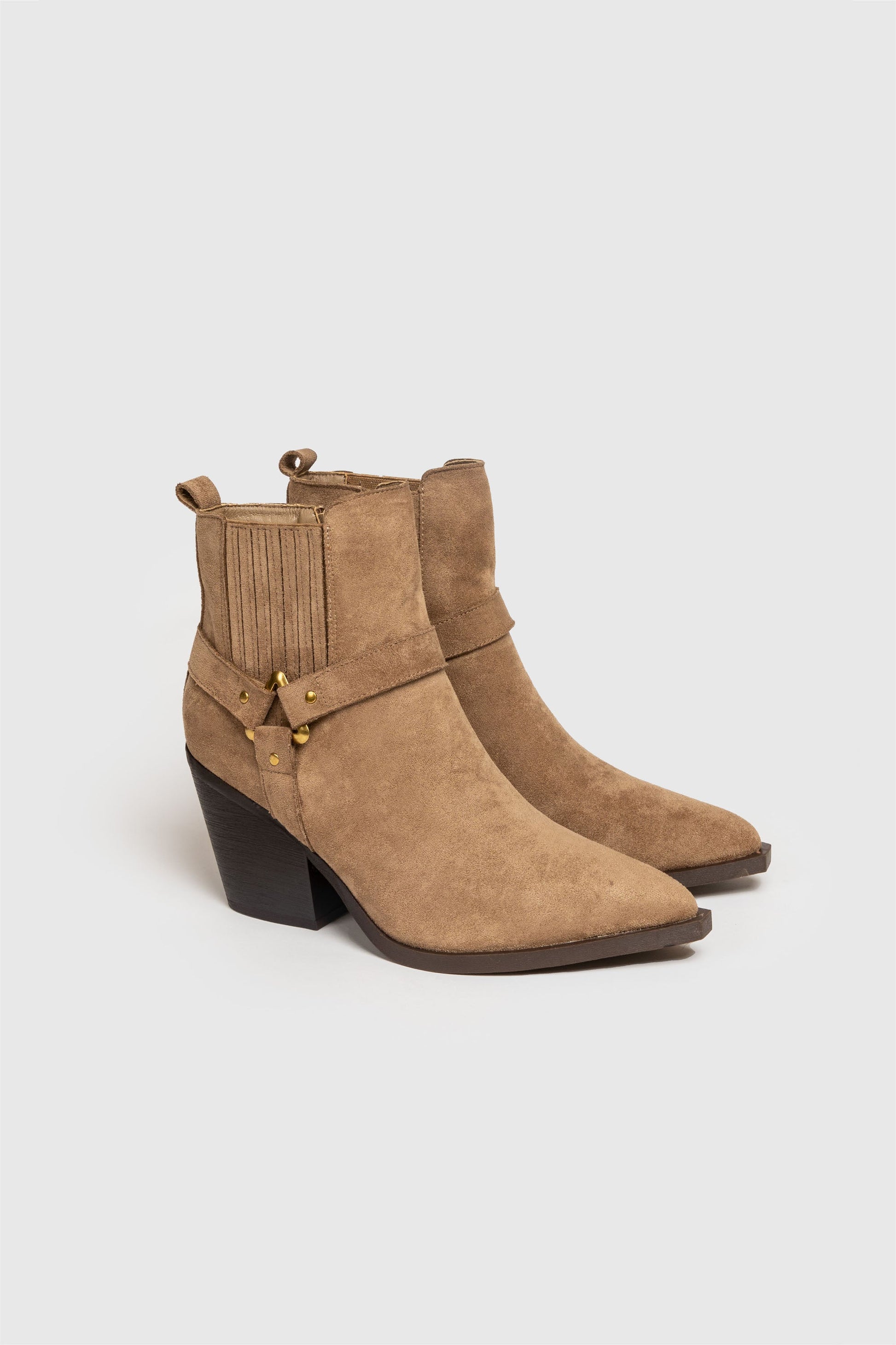 BOTIN TIRAS