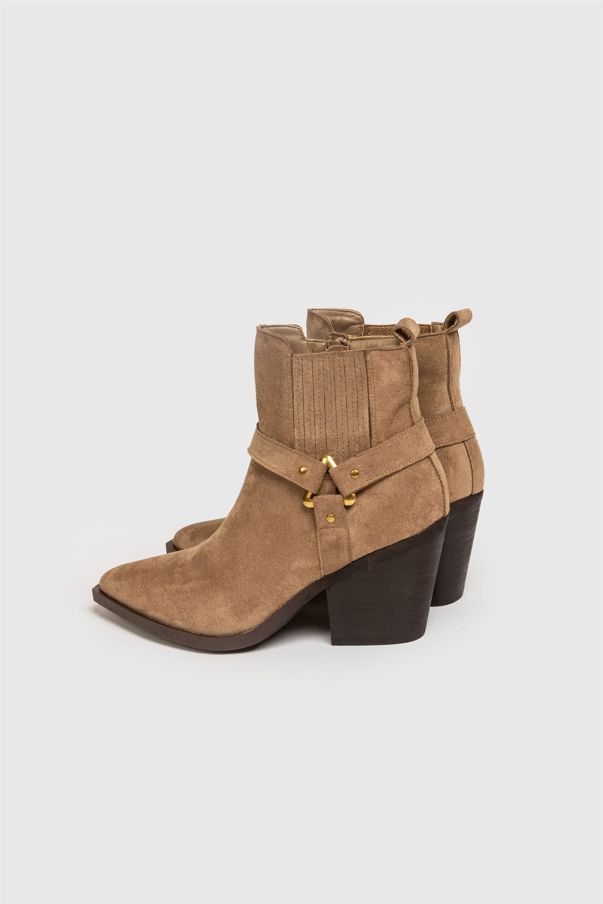 BOTIN TIRAS