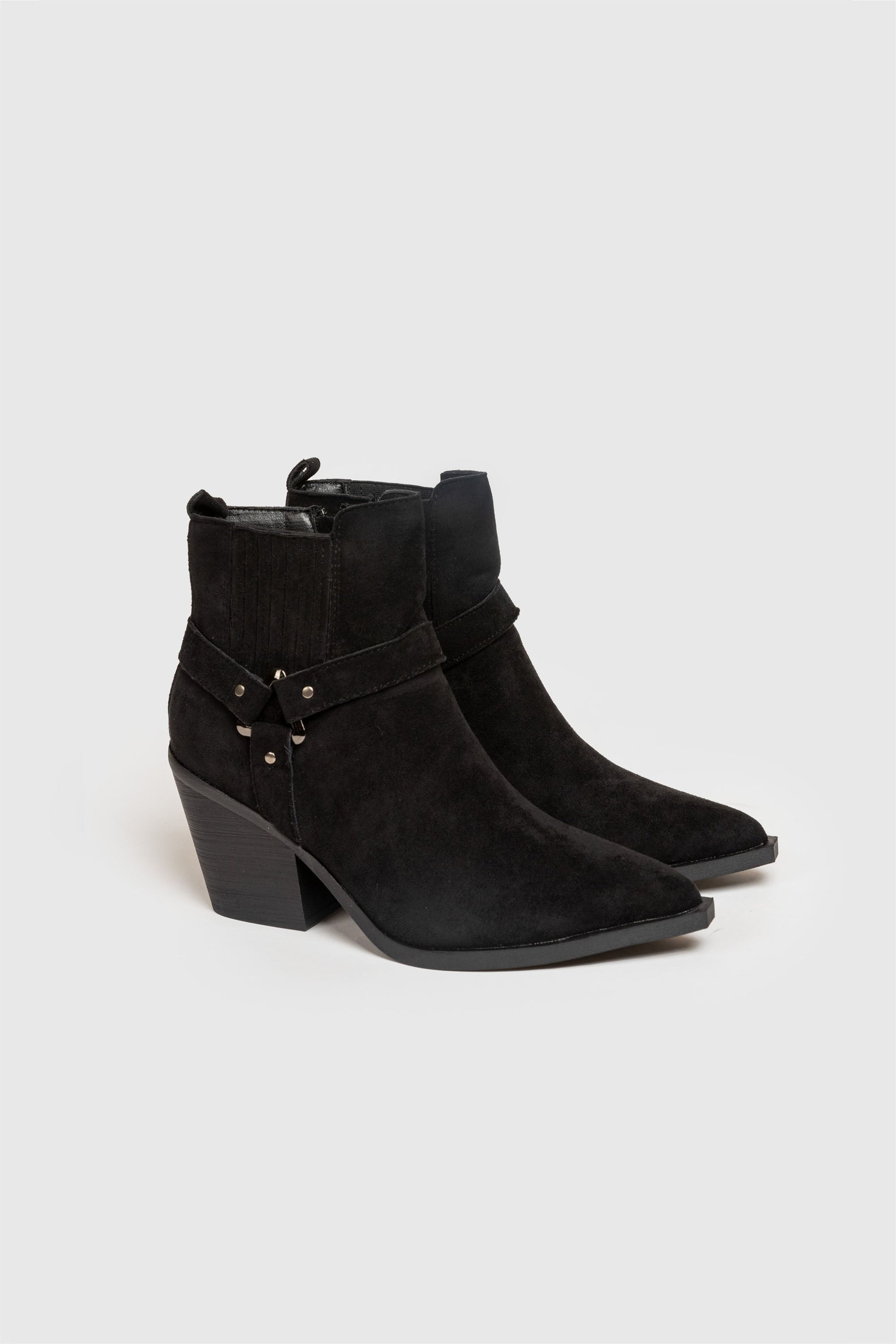 BOTIN TIRAS