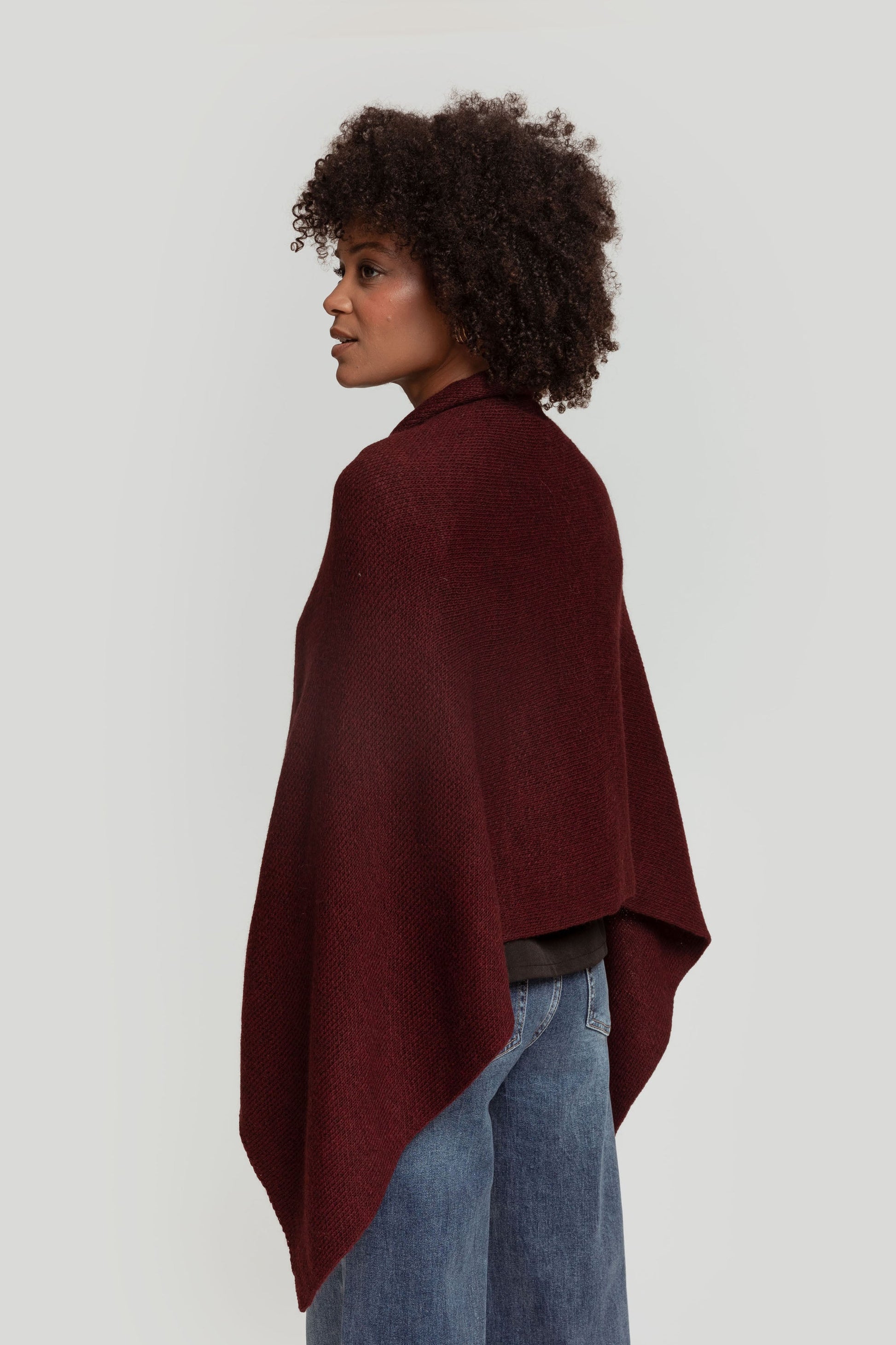 PONCHO  BOTONES